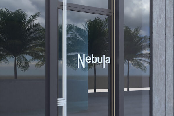 nebula_puerta_letrero